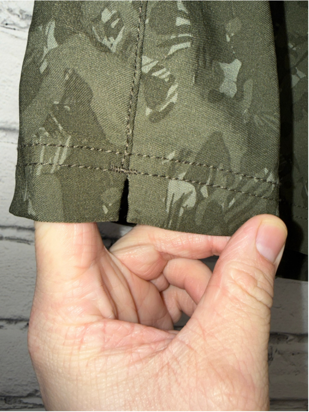 Women's Prana Camo Shorts size 14 Halle E-Waist Short II Green Hiking 5’ Inseam - Picture 8 of 15